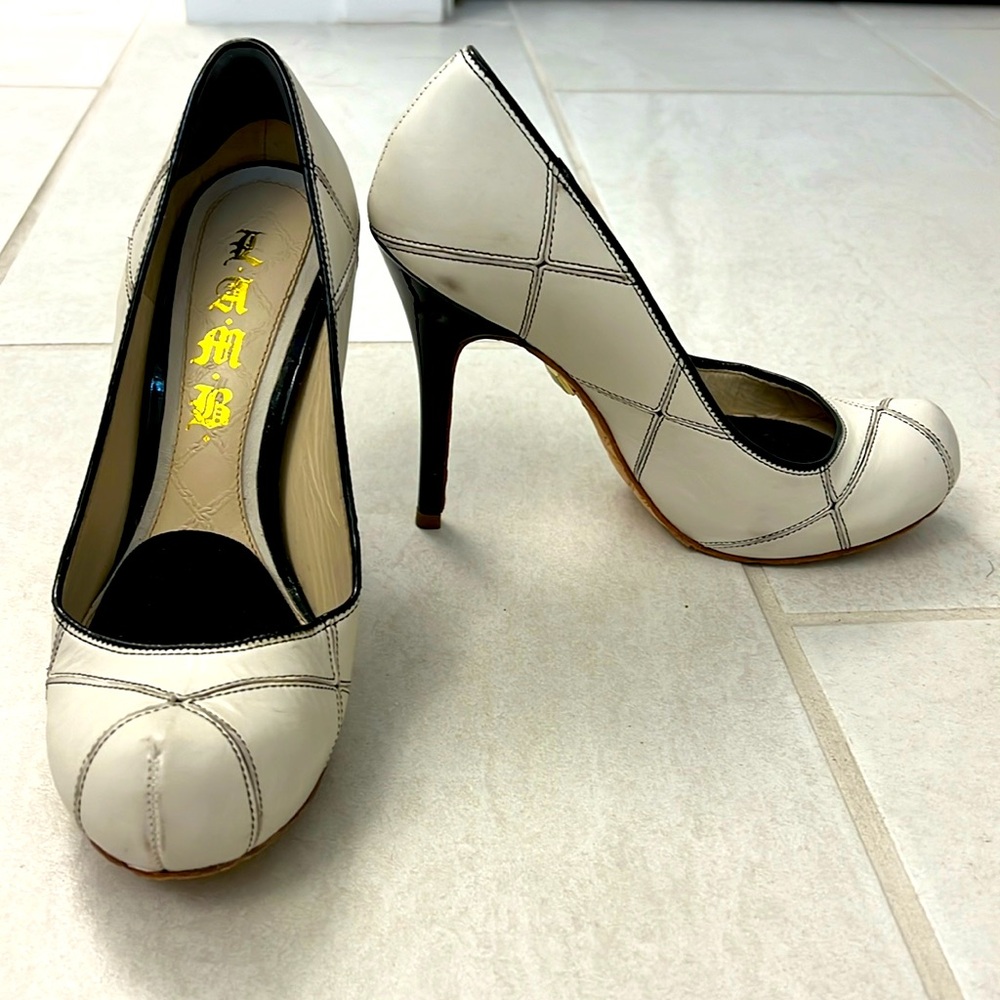 L.A.M.B. By Gwen Stefani, white leather shoes / heels 5.5 with black stitching.